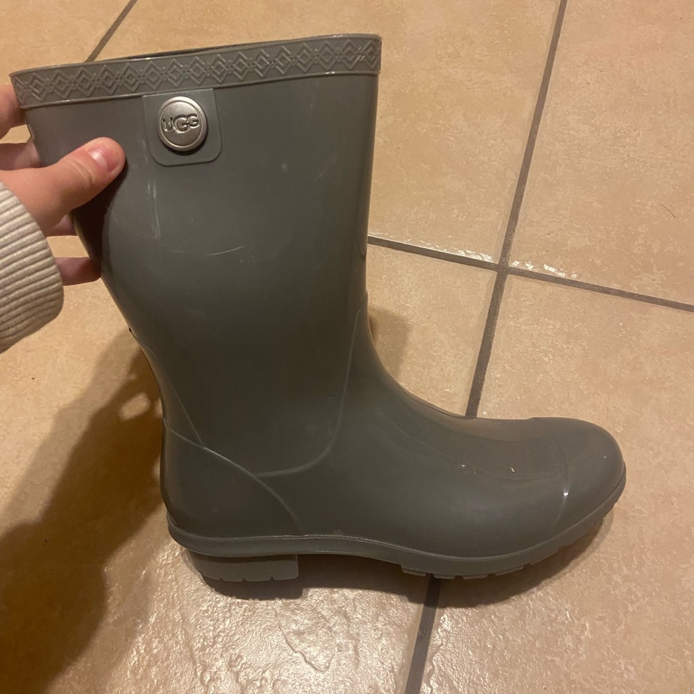 brand new ugg mud/rain boots